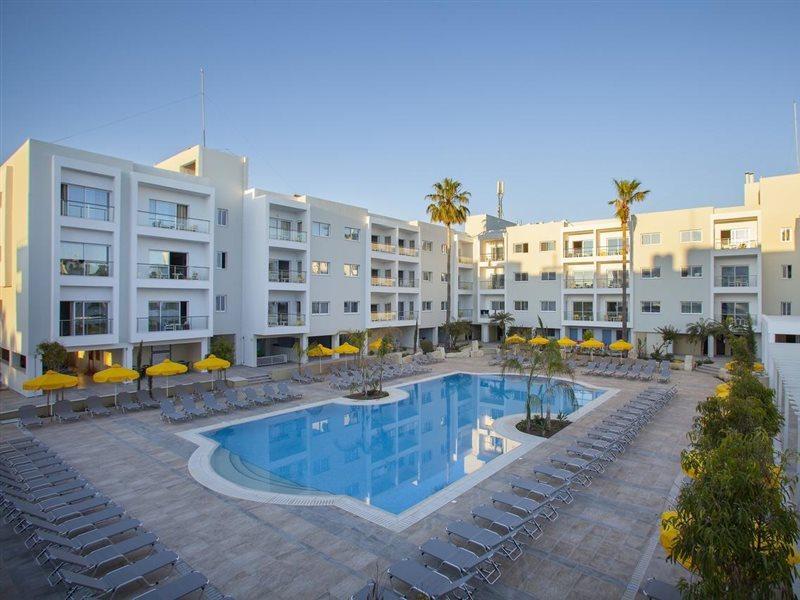 เมย์แฟร์ โฮเต็ล Hotel Paphos ภายนอก รูปภาพ